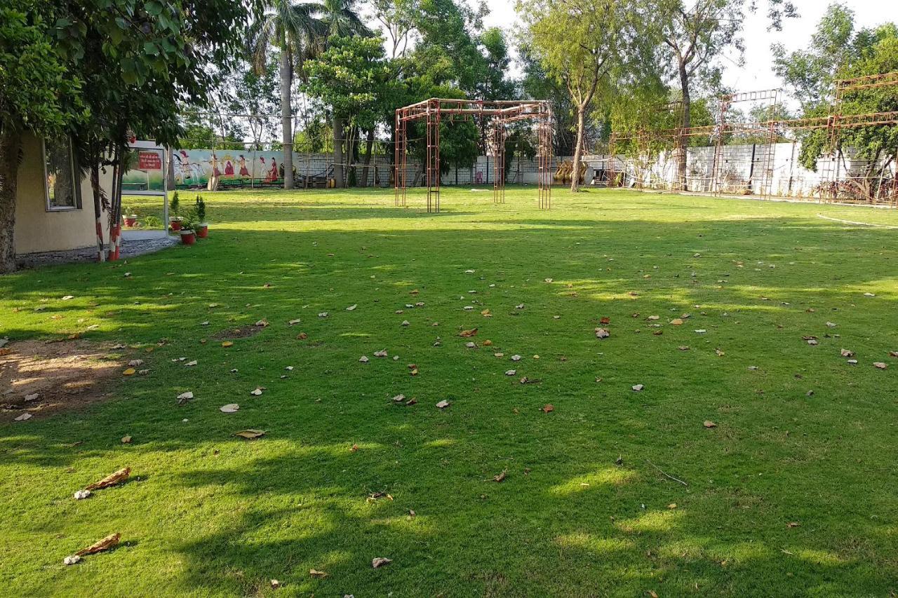Hotel Oyo 14354 Amar Marriage Palace Dharmpura Zewnętrze zdjęcie